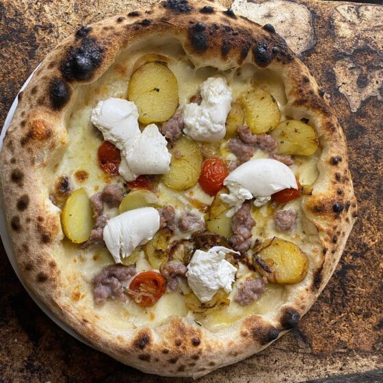 beste-italienische-Pizza-salsiccia-patate-neumarkt-in-der-oberpfalz
